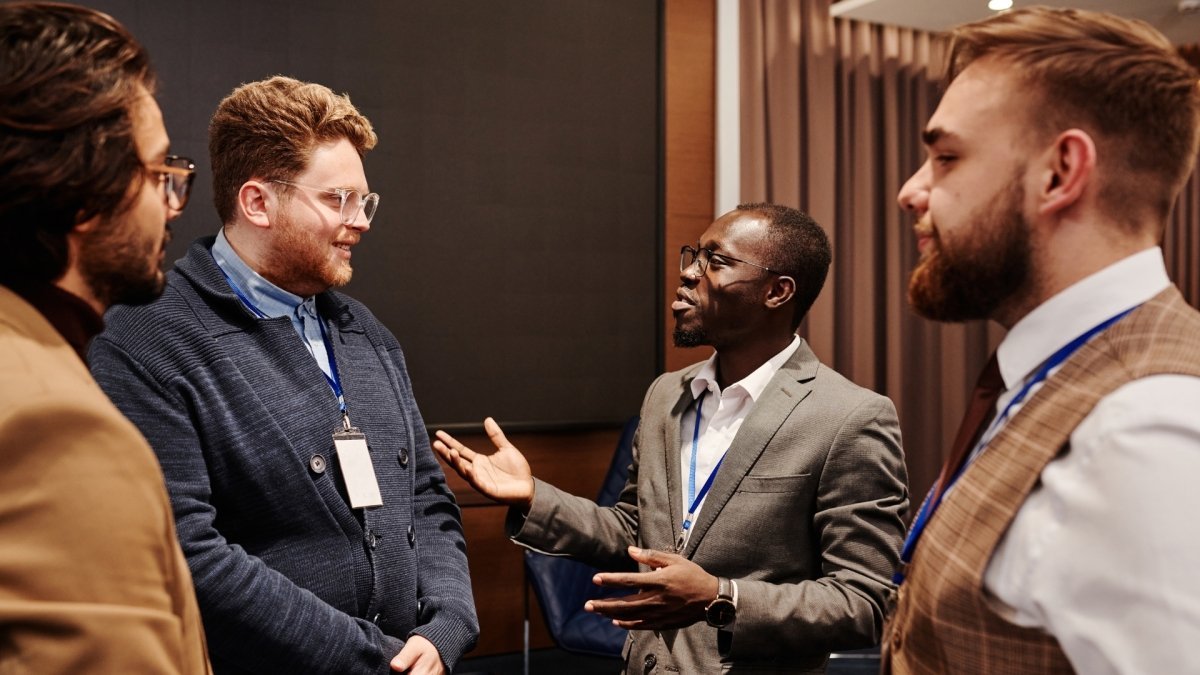 13 Effective Tips to Improve Conversation Skills & Communication